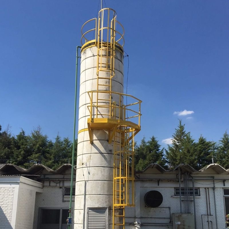 Silo com escada e gaiola